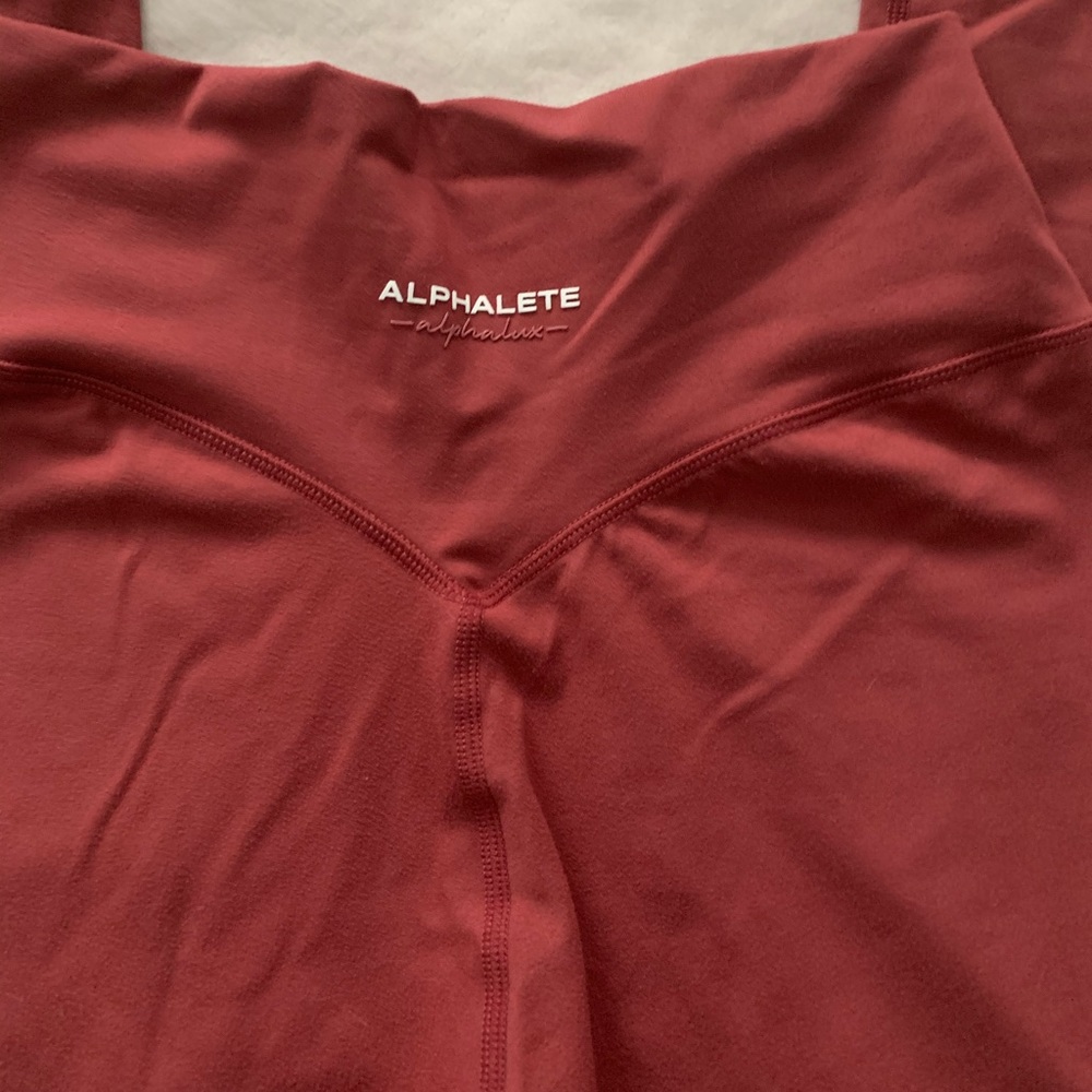 Alphalete leggings :)